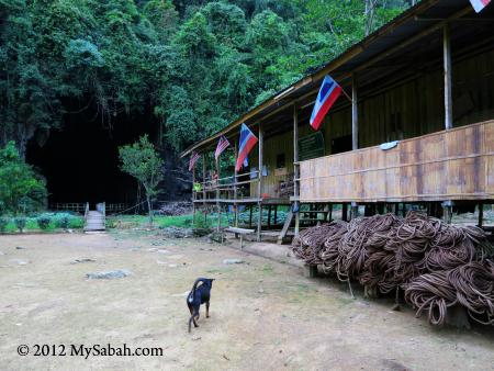 entrance to Simud Hitam cave