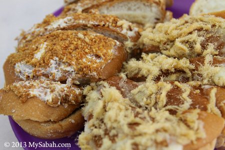 breads covered with meat floss and peanut crumb