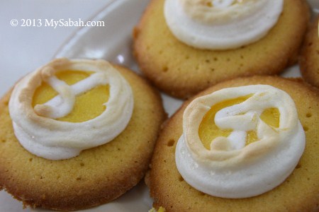 close-up of UFO tart