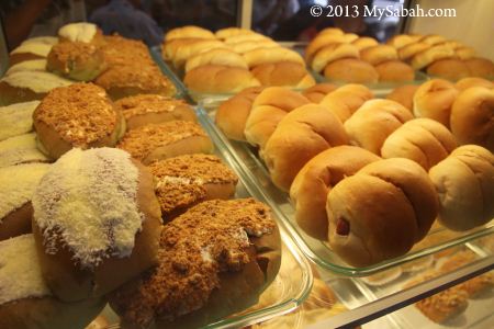 variety of bread, pastry and bun