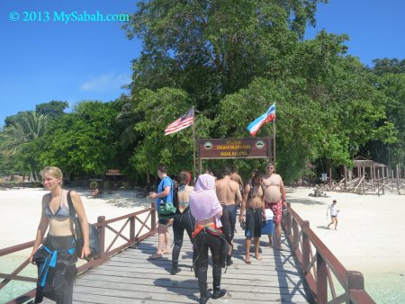 boardwalk to Sipadan