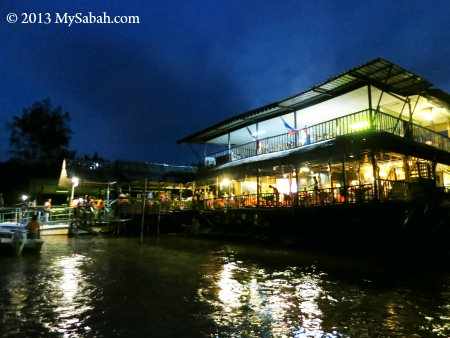 night view of Weston Jaafar River Lodge