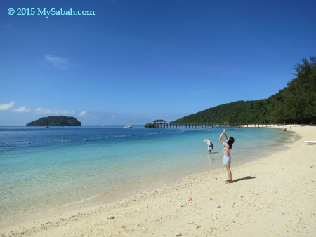 beach of Pulau Manukan