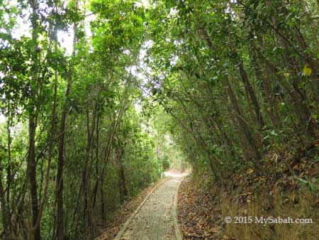 jogging track to the Sunset Point