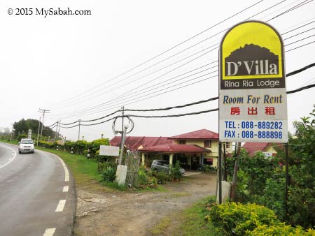 D’Villa Rina Ria Lodge at road side