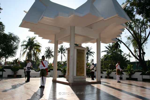 petagas-c8568.jpg