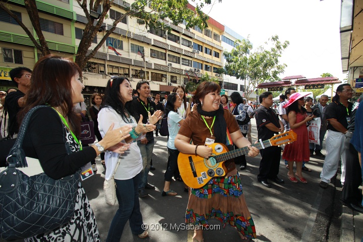 bonding-with-gaya-street-dmg_0839.jpg