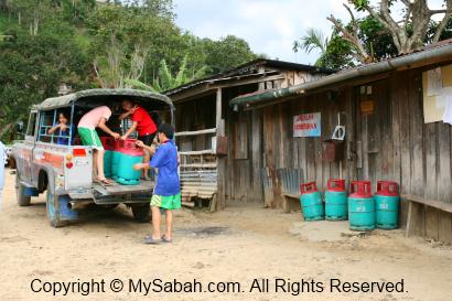 People in Kiau Nuluh