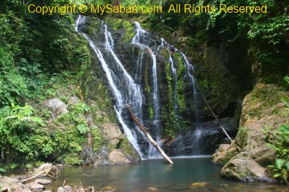 Gelas Waterfall