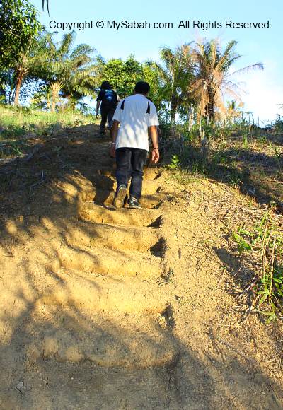 going to Chinese graves