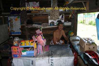 Grocery store in Kota Belud