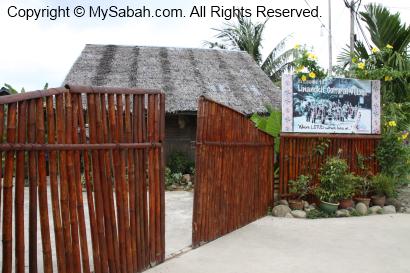 Entrance of Linangkit Cultural Village