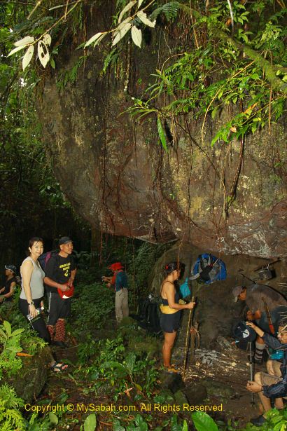 Sambatang Cave