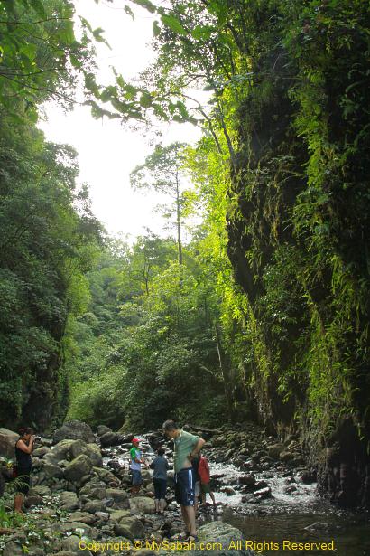 inside Minitinduk Gorge