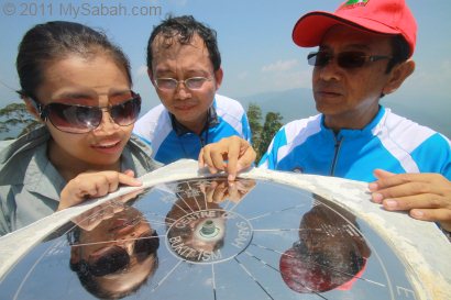 toposcope on Center of Sabah Monument