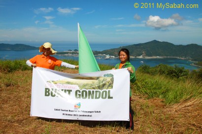 group photo on Bukit Gundul