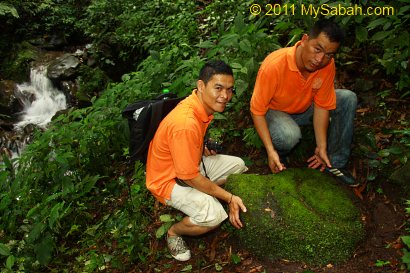 batu gong next to Wasai Kiukad Waterfall