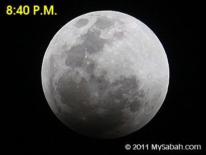 lunar eclipse at 8:40pm