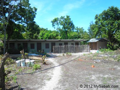 toilets at Sayang-Sayang