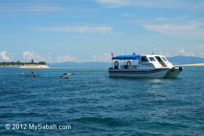 snorkeling at Mantanani Besar near sand bar