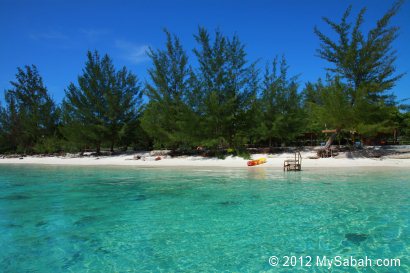 beach of Mantanani Island