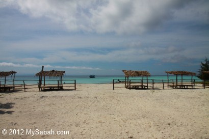 resting huts of Mantanani Besar