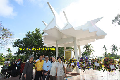 comrade, relatives and descendants of fallen heroes