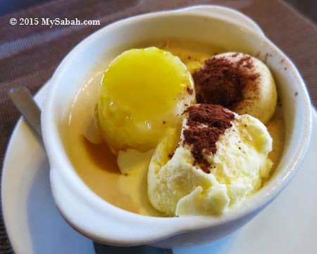 Sweet Mango Sago and Ice Cream