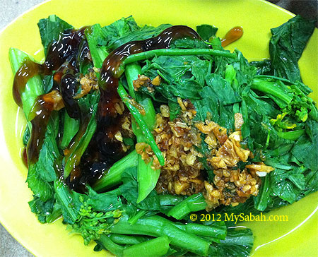 blanched lettuce with oyster sauce