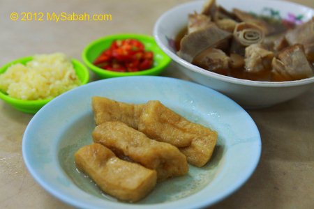 Yu Kee Bak Kut Teh (佑记肉骨茶)