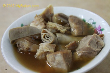 Bah Kut Teh (肉骨茶)