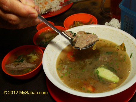 pig liver soup (猪肝咸菜汤)