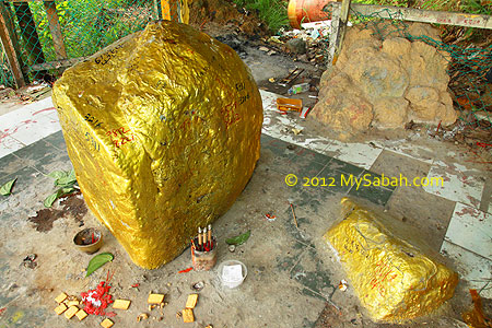 Lottery Rock and termite nest