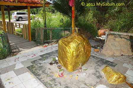 Lottery Rock with gold paint
