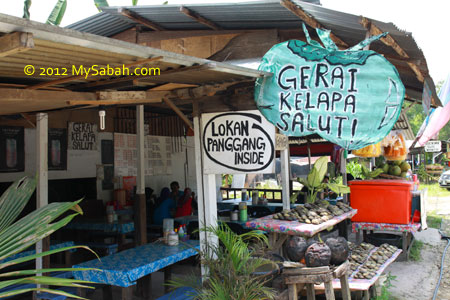 coconut & clam stalls