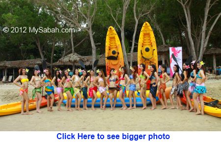 group photo of Miss Oriental contestants