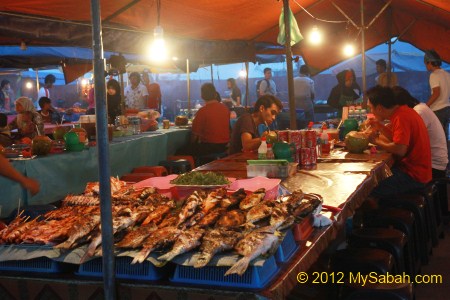 BBQ Seafood stalls in evening