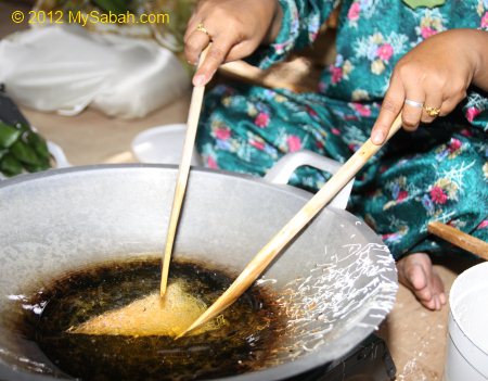 kuih jala