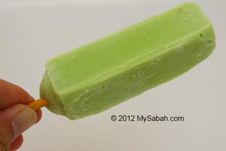 popsicles of Sabah (avocado flavor)