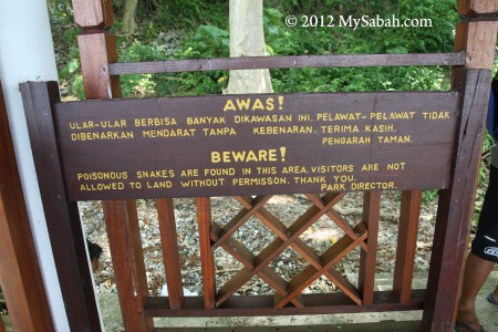 warning sign at Snake Island