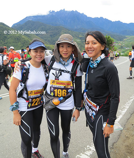 ladies runners of The Most Beautiful Thing (Ultra Trail Run)