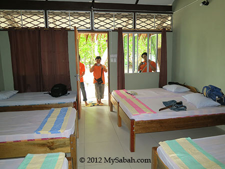 room of Sayang-Sayang Hostel (Mantanani Island)
