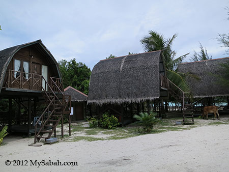 Mari-Mari Backpackers Lodge (Mantanani Island)