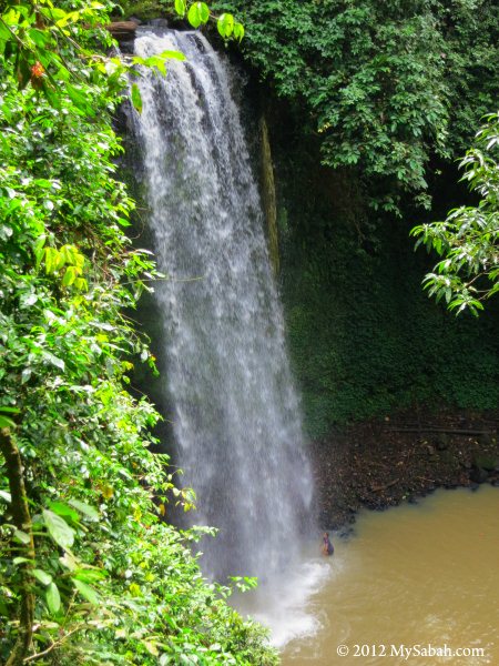 Kunak Waterfall
