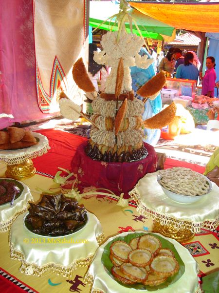 Bajau food and snacks