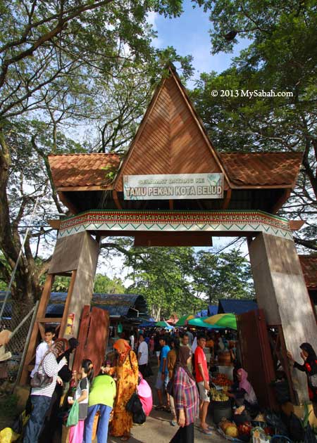 entrance to Tamu Market of Kota Belud