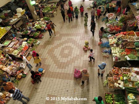 vegetable stalls in ground floor of Pasar Tanjung Tawau