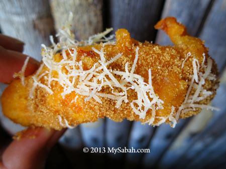 close-up of Pisang Goreng Cheese