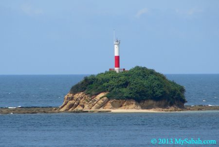 Den Foh Liew, lighthouse on Kalampunian Island