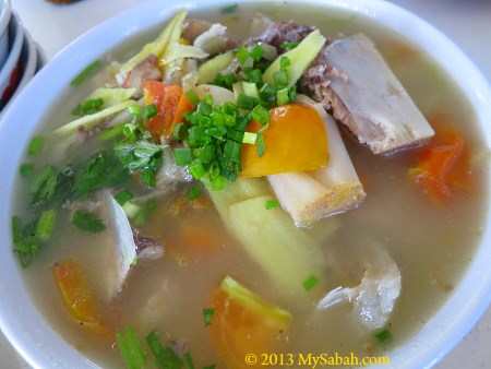 giant grouper fish head soup